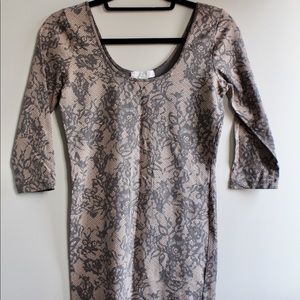 Tight, quarter sleeve dress